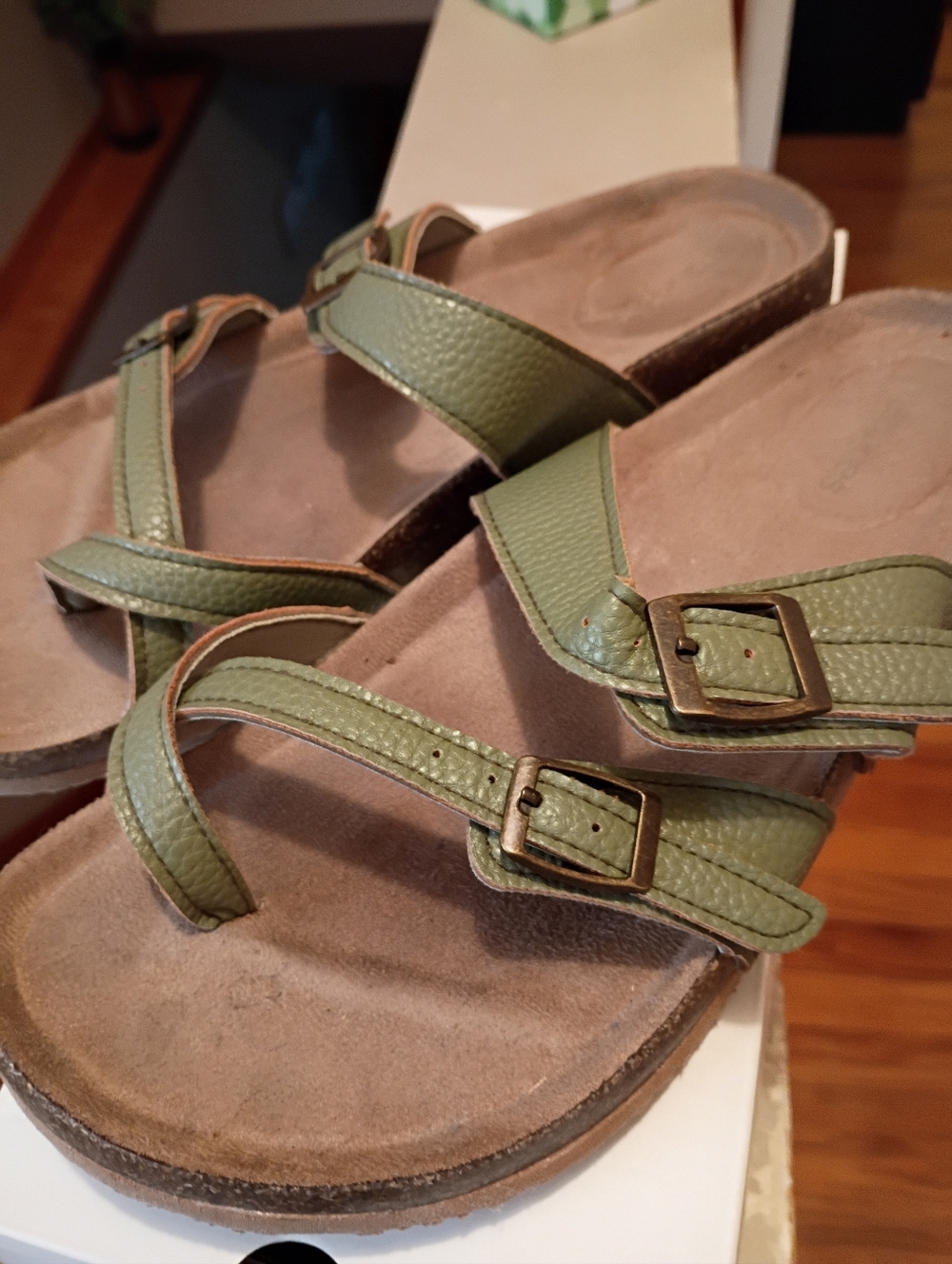 Women's Toe Ring Sandals